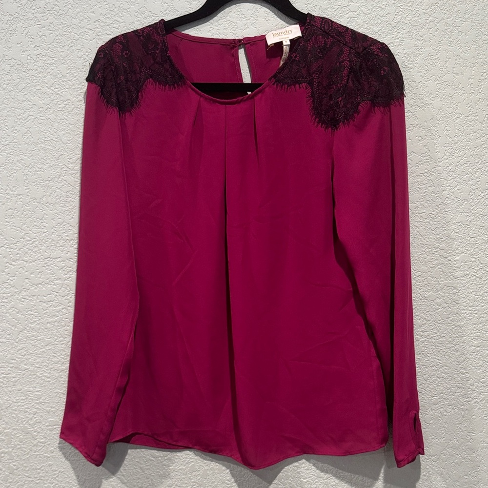 LAUNDRY by Shelli Segal Fuchsia Elegant Shoulder Laced Blouse